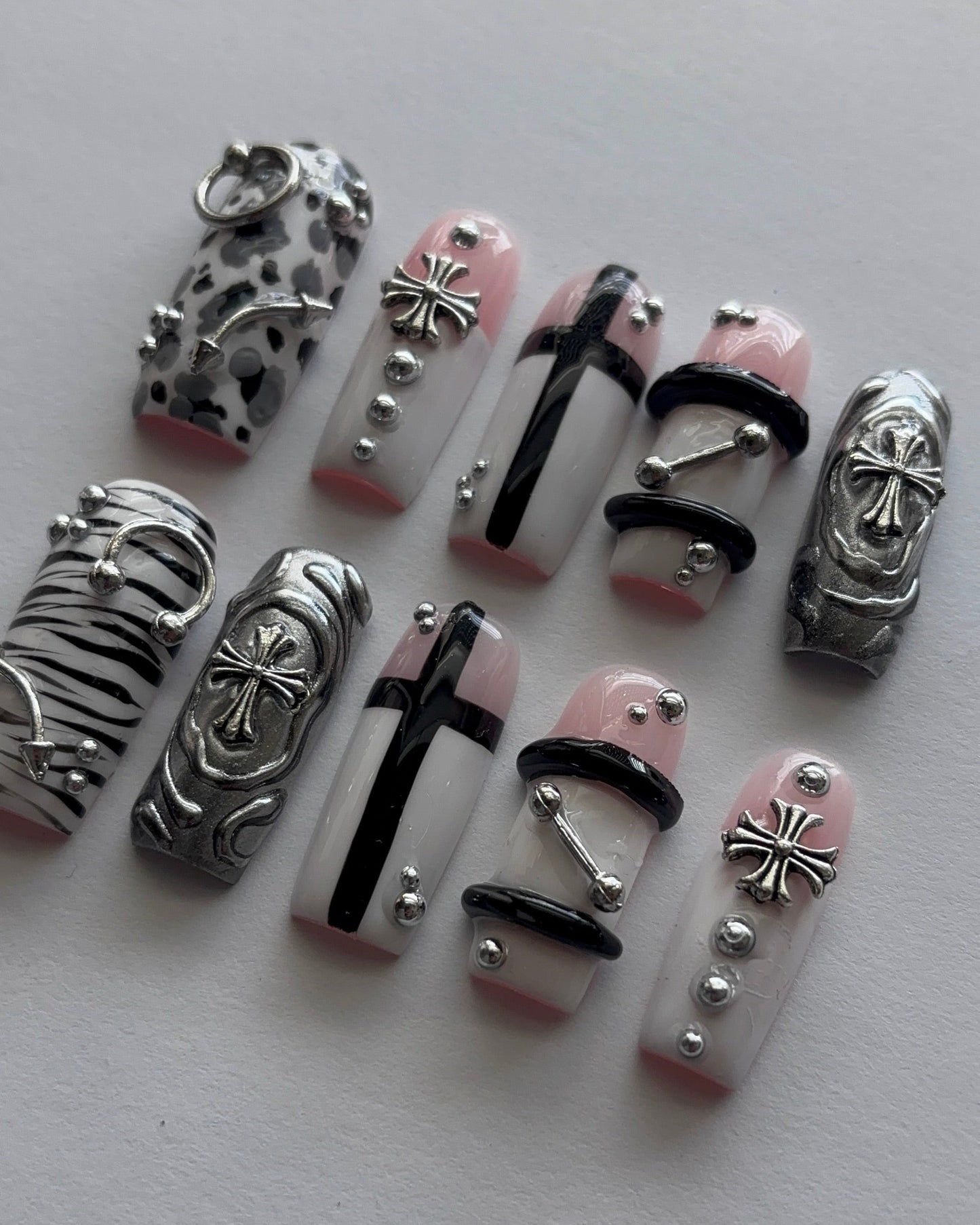 Chrome Kisses
